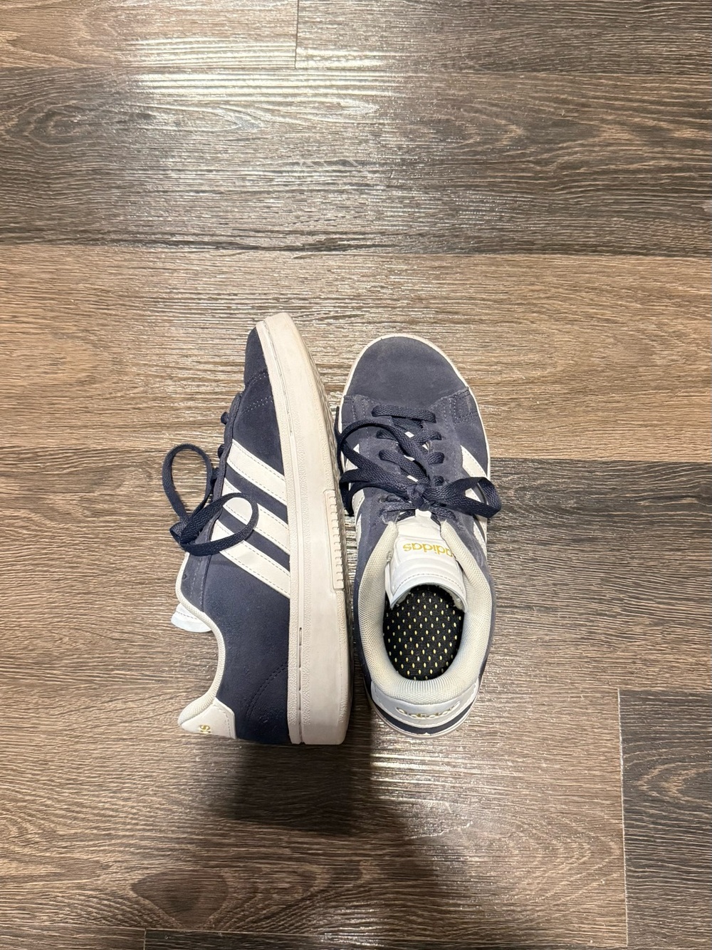 ADIDAS women’s navy sneakers size 7